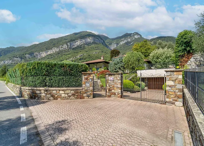 Valentina Villa Tremezzo