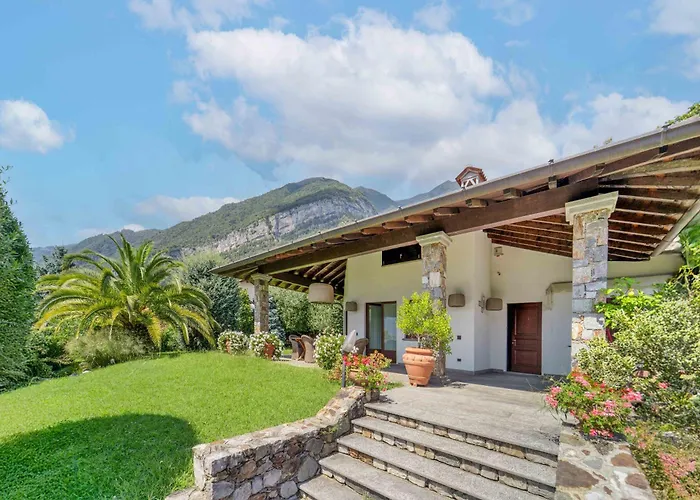 Valentina Villa Tremezzo